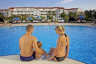 Ferien im Zvonimir Sunny Hotel 2024/2025 - hier günstig online buchen