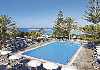 Ferien im Nissi Beach Resort - hier günstig online buchen