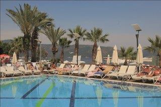 Ferien im Cettia Beach Resort 2024/2025 - hier günstig online buchen