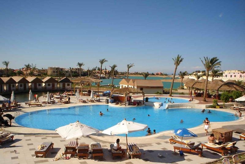 Ferien im Urlaub Last Minute im Panorama Bungalows Resort El Gouna - hier günstig online buchen