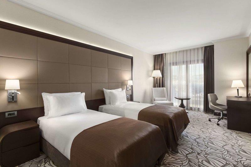 Ferien im Ramada Hotel & Suites Istanbul Merter 2024/2025 - hier günstig online buchen