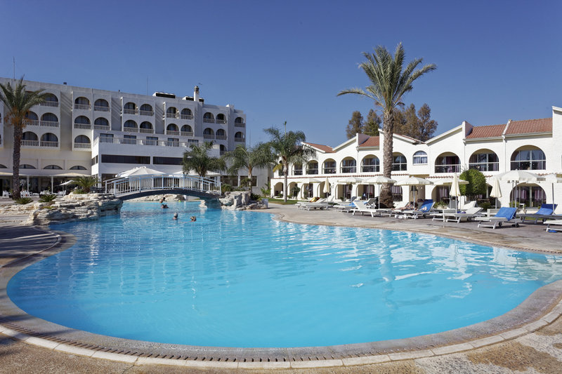 Ferien im Radisson Beach Resort Larnaca 2024/2025 - hier günstig online buchen