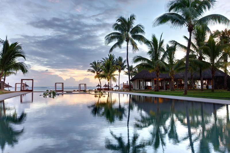 Ferien im Outrigger Mauritius Beach Resort 2024/2025 - hier günstig online buchen