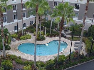 Ferien im Holiday Inn Express Hotel & Suites Tampa-I-75 @ Bruce B. Downs - hier günstig online buchen