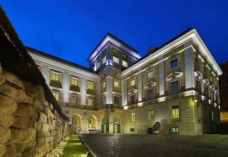 günstige Angebote für Palazzo Montemartini Rome, A Radisson Collection Hotel