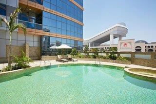 Ferien im Urlaub Last Minute im DoubleTree by Hilton Hotel & Residences Dubai Al Barsha - hier günstig online buchen