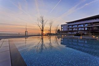 Ferien im Upstalsboom Wellness Resort Südstrand 2024/2025 - hier günstig online buchen