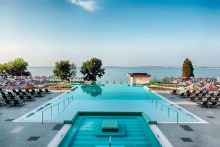 Ferien im Secrets Sunny Beach Resort & Spa 2024/2025 - hier günstig online buchen