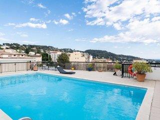 Ferien im Adonis Cannes Hotel Thomas 2024/2025 - hier günstig online buchen