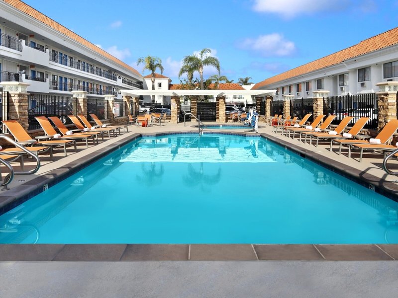 Ferien im Tropicana Inn & Suites Anaheim 2024/2025 - hier günstig online buchen