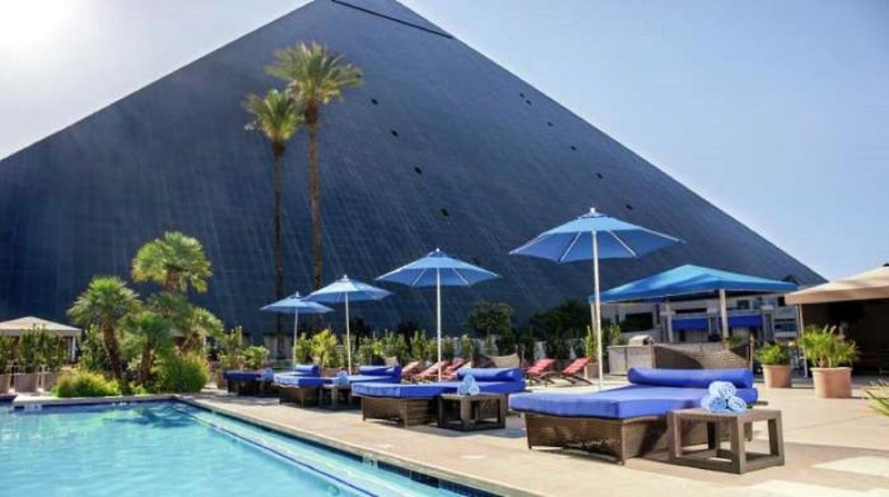 Ferien im Urlaub Last Minute im Luxor Hotel & Casino - hier günstig online buchen