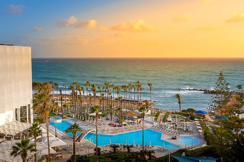 Ferien im Leonardo Plaza Cypria Maris Beach Hotel & Spa -Erwachsenenhotel 2024/2025 - hier günstig online buchen