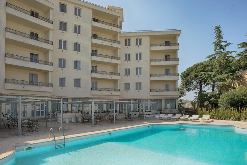 Ferien im Hotel NH Caltagirone Villa San Mauro 2024/2025 - hier günstig online buchen