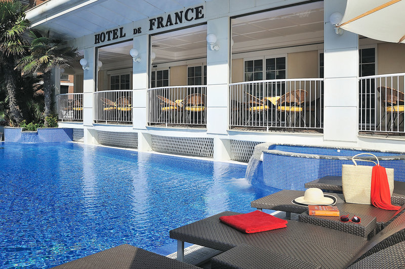 Ferien im Hotel De France 2024/2025 - hier günstig online buchen