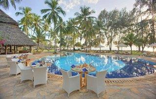 Ferien im Urlaub Last Minute im Bluebay Beach Resort and Spa - hier günstig online buchen
