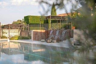 günstige Angebote für Coquillade Provence Resort& Spa
