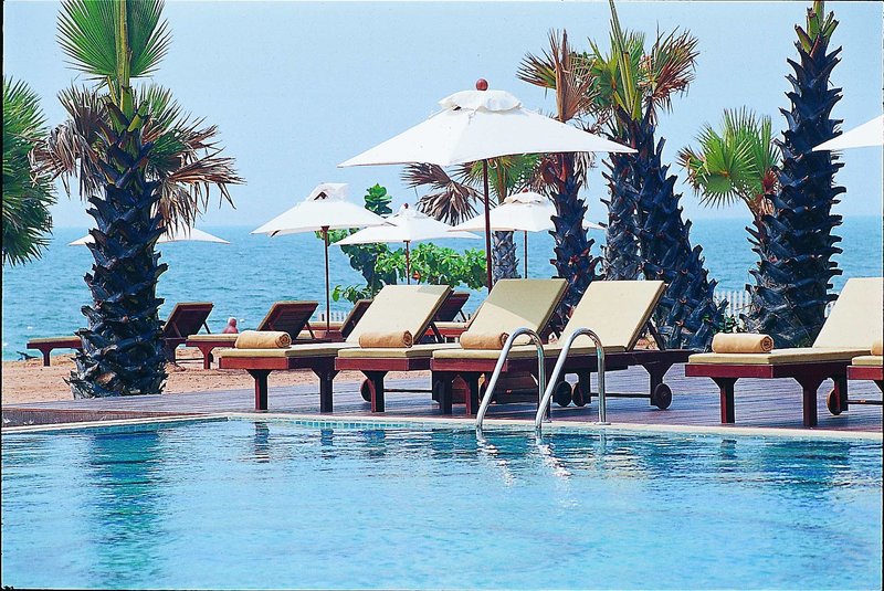 Ferien im Urlaub Last Minute im Ravindra Beach Resort & Spa - hier günstig online buchen