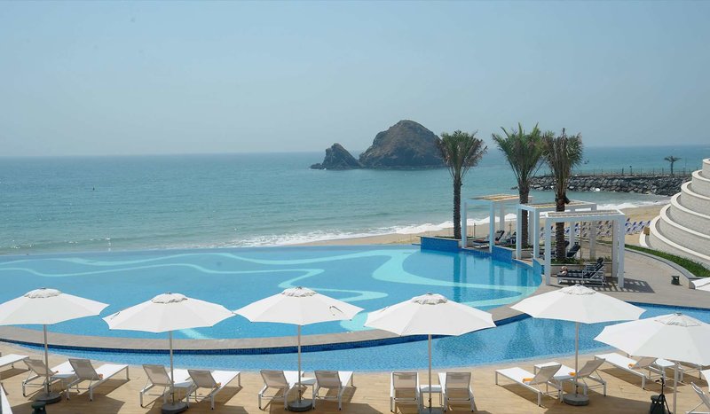 Ferien im Urlaub Last Minute im Royal M Al Aqah Beach Resort - hier günstig online buchen