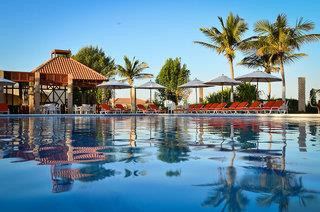 günstige Angebote für Umm Al Quwain Beach Hotel